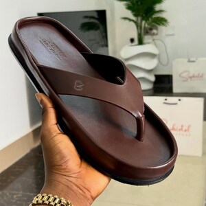brown vacation sandals men