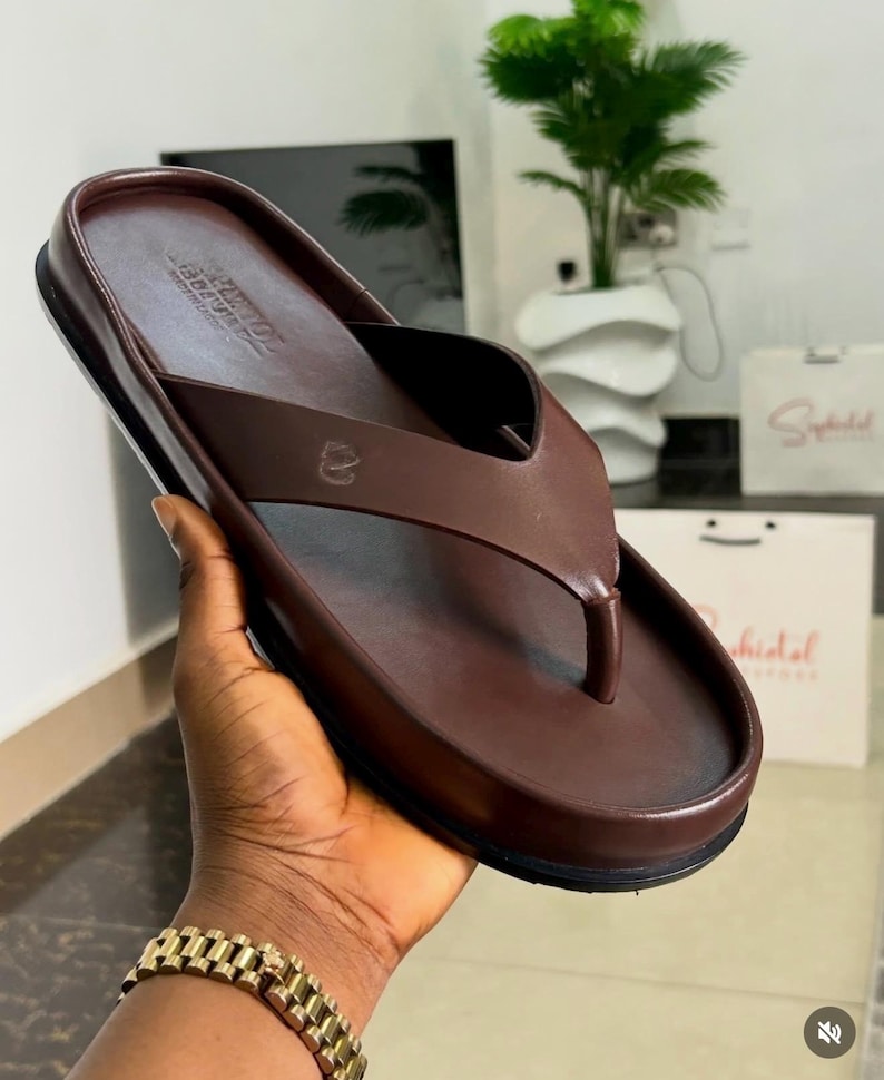 brown vacation sandals men