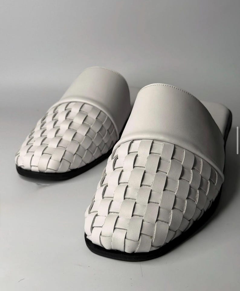 stylish resort mules men