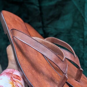 outdoor thong sandal men brown leather
