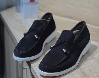 handgemachte Männer schwarze Wildleder Quaste Loafers Slip on Yacht Schuhe Bootsschuhe genähte Schuhspitze weiße Sohle elegant legere Bürokleidung Geschenk für Ihn