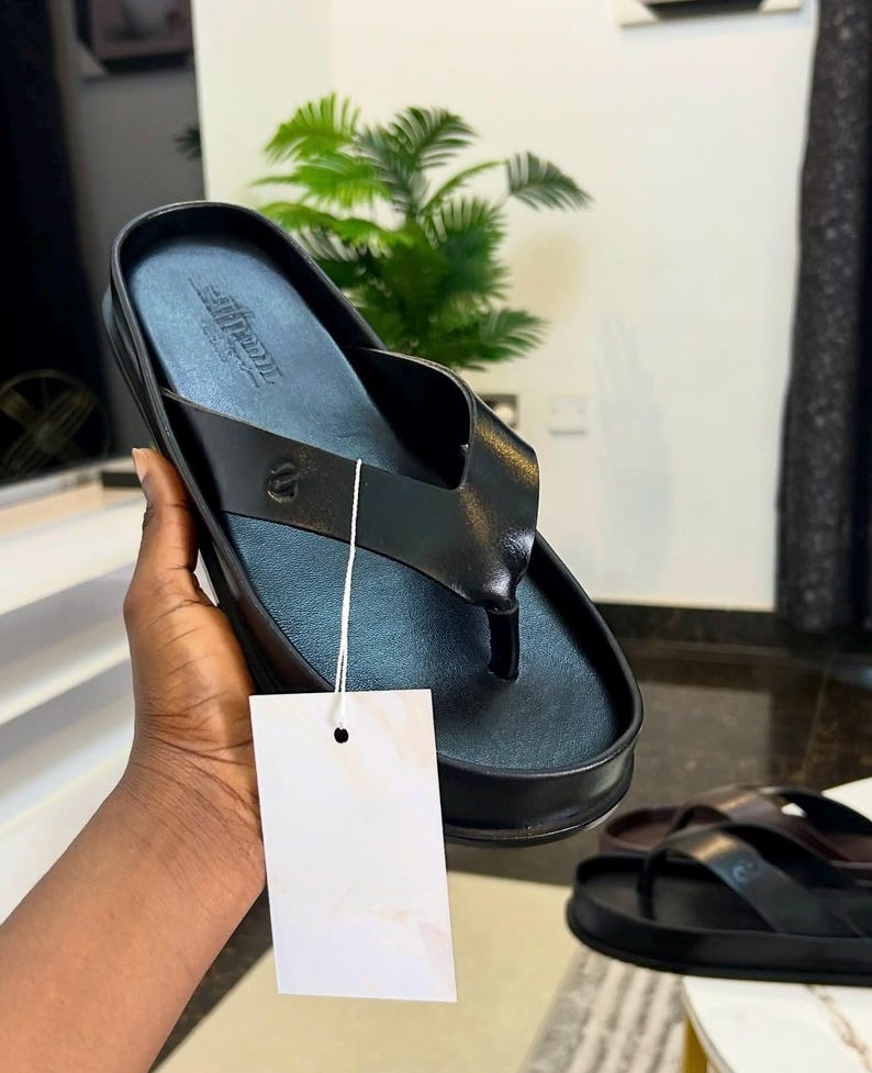 black vacation sandals men