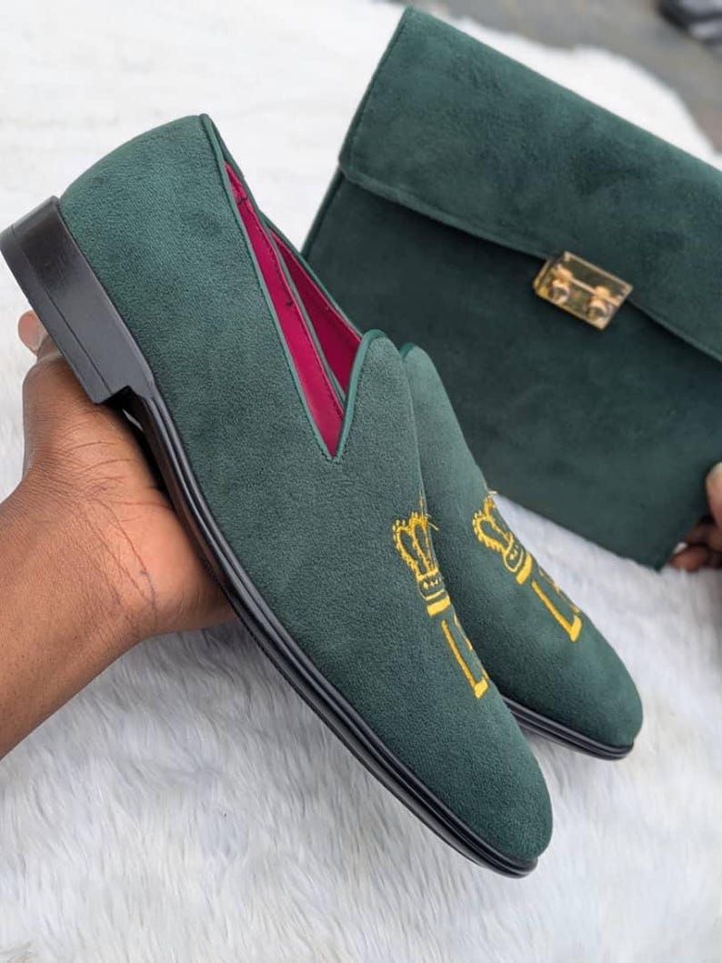 Green velvet men shoe with matching bag