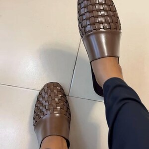 resort slippers for men