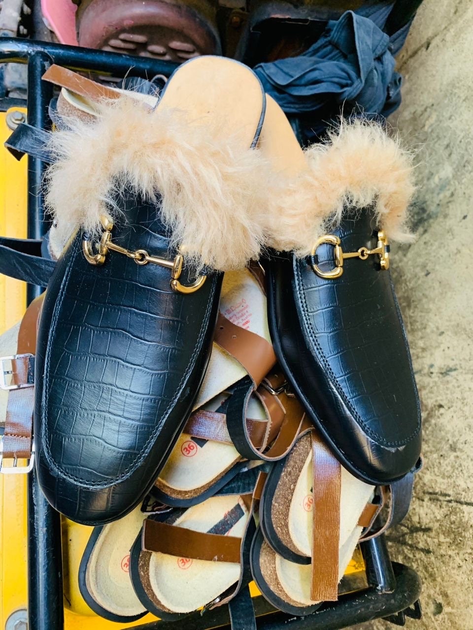 Men Fur Lined Backless Mule Slipper Textured Leather Horsebit Loafer Designer Style Slip On Luxury Winter Men Shoe Gift for Him
