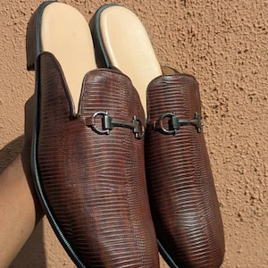 Zapatilla de cuero marrón hecha a mano para hombre, estilo tradicional africano, con hebilla, estilo mocasín, informal, de verano, hecha a mano