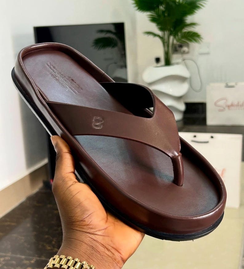 minimalist toe post slippers