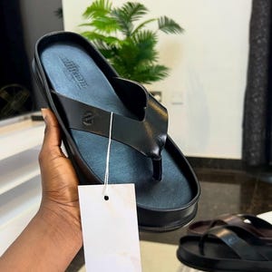 handmade minimalist sandals men