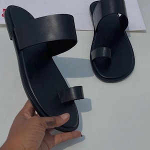 Barfuß Herren minimalistischen schwarzen Leder Slide Sandalen | Huarache Sandalen | Handgemachte Sommer Sandalen | Zehenriemen Hausschuhe