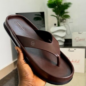 beach sandals for men