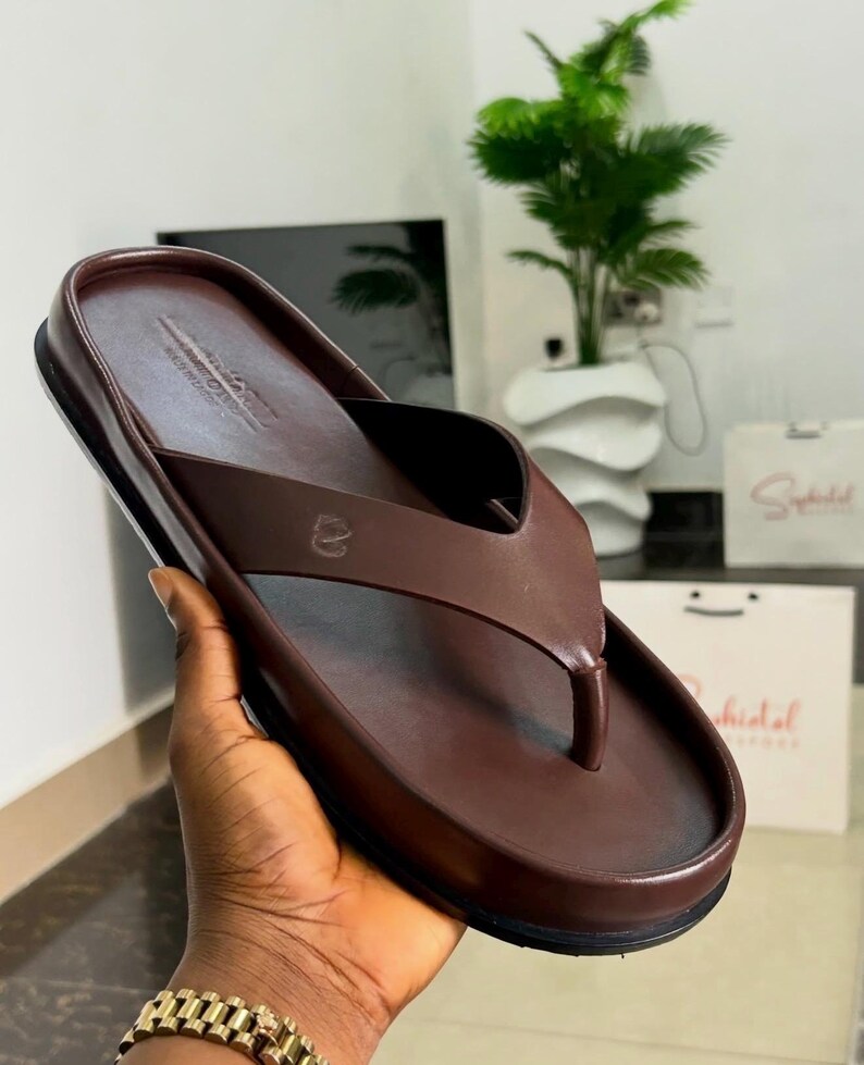beach sandals for men