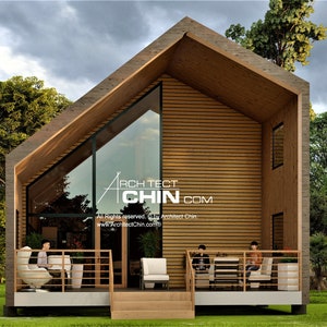 Op de afbeelding: Een moderne houten hut met grote ramen en een houten terras. De hut is omgeven door weelderig groen en palmbomen. De tekst "Architect Chin.com" is zichtbaar aan de zijkant van de hut.