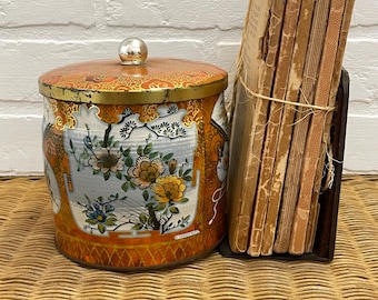 Vintage Daher English Biscuit Tin: Made in England