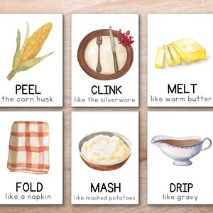 K&ouml;nnte beinhalten: Sechs illustrierte Karten mit Thanksgiving-bezogenen Verben und Bildern. Die Karten zeigen einen Maiskolben, Besteck, Butter, eine Serviette, Kartoffelp&uuml;ree und So&szlig;e. Jede Karte hat ein Verb und eine Beschreibung der Aktion, wie "PEEL the corn husk" und "CLINK like the silverware".