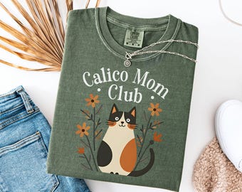 Maglietta con gatti Calico Mom Club, maglietta per amanti dei gatti Calico, simpatica maglietta per amanti dei gatti, regalo floreale per proprietari di animali domestici, maglietta con grafica estetica a forma di gatto, Comfort Colors®