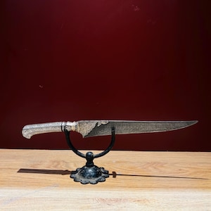 Vintage original mughal indo persian dagger/peshkabz/kard knife with an antique damascus blade and silver damascening/koftgari work