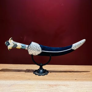Indian assorted dagger/khanjar/knife in silver damascening with chevron pattern crown shape hand grip in mother of pearl & damascus blade