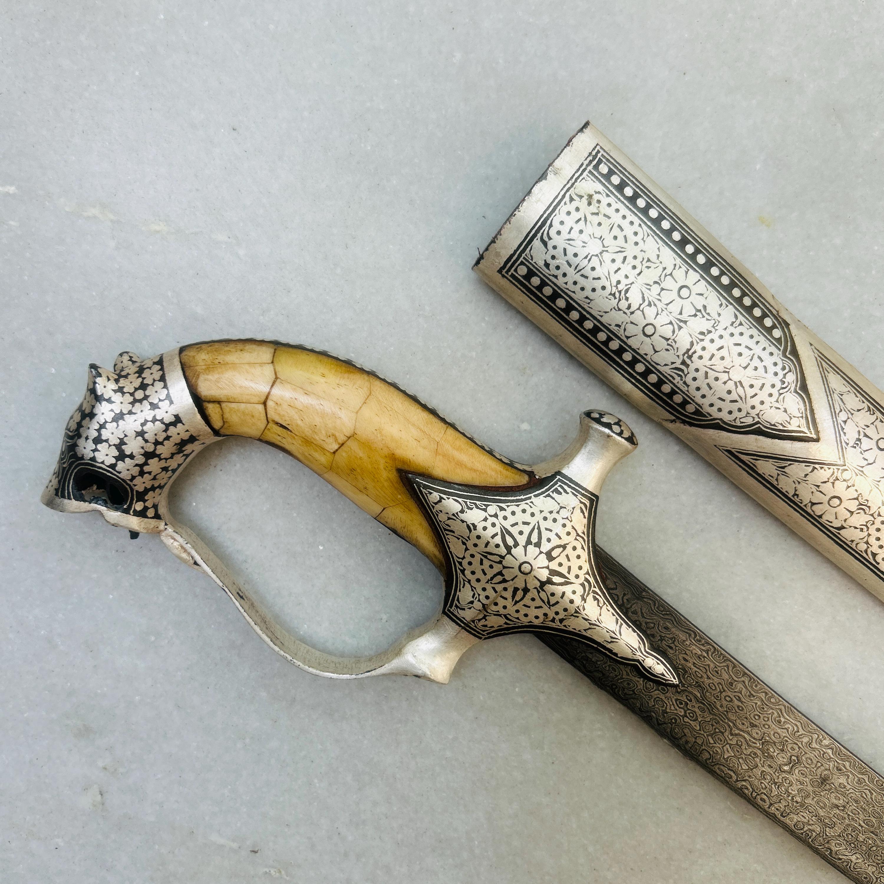 Vintage Indian Damascened Shamshir Sword: Tiger Head Hilt, Damascus ...