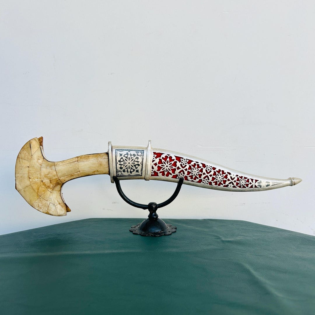 Indian Assorted Hand Chiseled Dagger With Silver Koftgari & Crown Shape ...