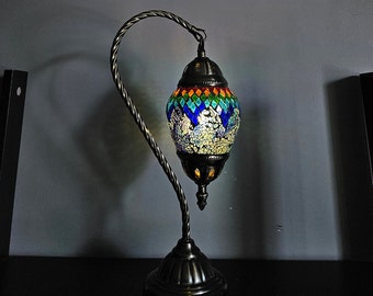 Lampe cygne turque, lampe de table en mosaïque, lampe marocaine authentique, lampe col de cygne, lampe de bureau Tiffany, vitrail, chevet de la lampe, ampoule gratuite