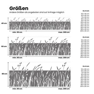 K&ouml;nnte beinhalten: Ein Diagramm, das verschiedene Gr&ouml;&szlig;en einer Graswand-Wandmalerei zeigt. Die Wandmalerei ist ein grauer Hintergrund mit wei&szlig;en Grassilhouetten. Das Diagramm zeigt die minimale und maximale Breite und H&ouml;he der Wandmalerei in Zentimetern.