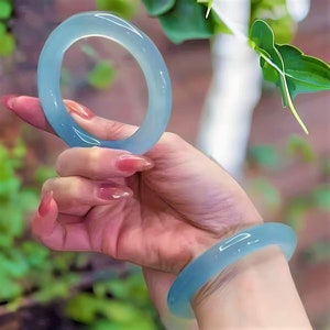 Natürlicher Eis Blau klarer Kristall Jade Armreif für Frauen |Transparente Lucky Jade Echte Jadeite Healing Blue Edelstein Armreif Armband|Geschenk für Sie