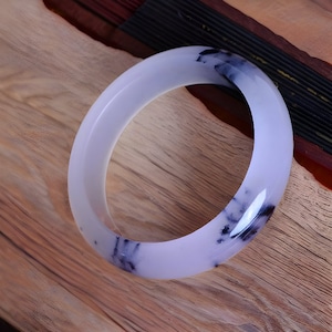 Natural Quartzite Jade Bangle Bracelet For Women|Real Quartz Crystal Floating Flower Bangle|Black And White Ice Healing Gemstone Bangle|Gift