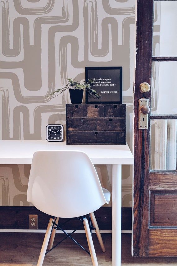 Wallpaper Home & Living Wall Décor Hazelnut & White Color Brush Stroke Labyrinth Pattern