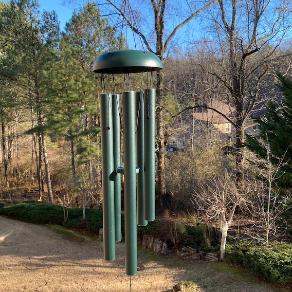 Carillons éoliens joyeux, 34 pouces de profondeur Carillon en métal vert forêt. Le son magnifique peut créer un sentiment de paix et de détente