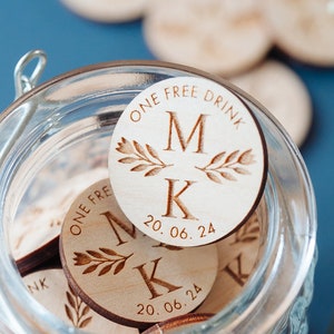 Fichas para bebidas de boda con iniciales y monograma personalizados / Fichas de bar con iniciales y fecha / Bebida gratis • Diseño rústico, bohemio y encantador