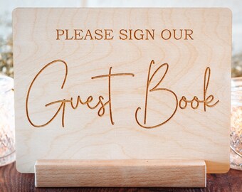 Veuillez signer notre livre d'or avec des coeurs - enseigne de livre d'or de mariage - en bois et rustique