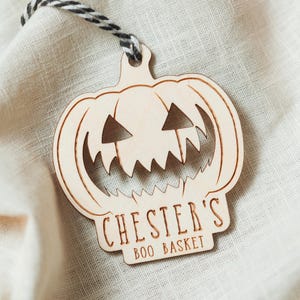 Personalised Halloween Boo Basket Tag, A Spooky Jack o&#39;lantern Pumkin Name Tag for Baskets and Trick or Treaters