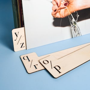 Separadores de discos de vinilo de la A a la Z, separadores de madera para discos de 12 pulgadas, almacenamiento de vinilos para Kallax, regalo para amantes de la música. imagen 1