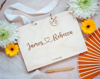 Libro Degli Ospiti Per Matrimonio Effetto Legno Con Cuore Bianco - 144 Pagine, Formato 21,5x21,5 Cm, Stile Rustico