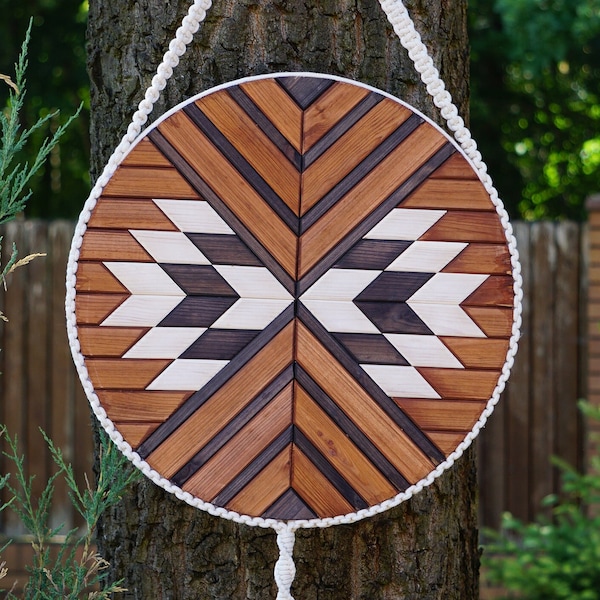 Unique and delightful handmade wooden wall mosaic Macrame wall hanging Circular Wooden Boho Wood Art Runde Wandkunst aus Holz Round wooden