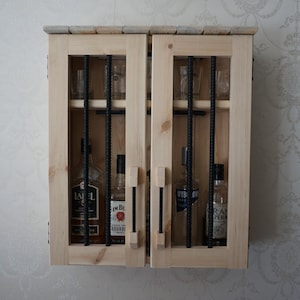 Szafka ścienna na alkohol, szafka ścienna na whisky, barek więzienny na whisky, przechowywanie butelek bourbonu, szafka w stylu Dzikiego Zachodu