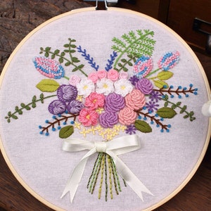 Flower Embroidery Kit For Beginner | Embroidery Kit with Pattern | Flowers Embroidery Full Kit with Needlepoint Hoop| DIY Craft Kit