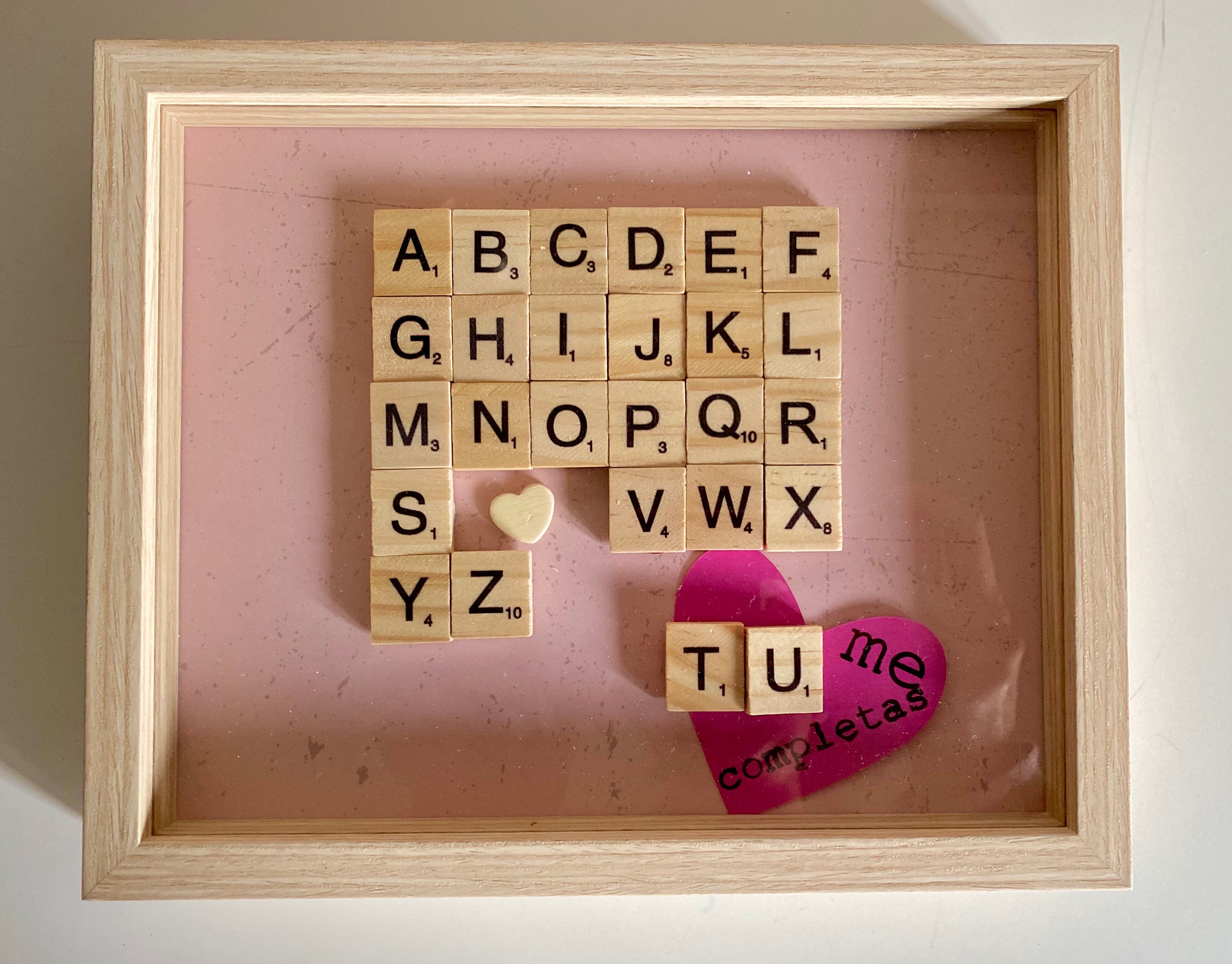 Cadre avec Message Personnalisé Pour L'amoureux ou Amoureuse Lettres Bois Façon Scrabble, Décoration