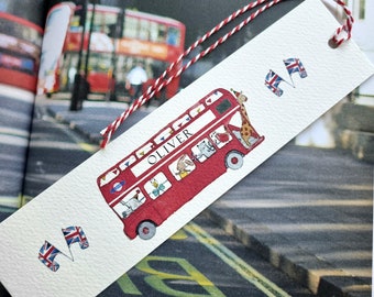 Personalisiertes London Bus Lesezeichen | Tierparty, Doppeldecker, Namen hinzufügen, Aquarell, handgefertigt, Geschenk für Buchliebhaber, britische Memoiren, Bücherwurm