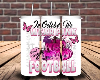 En octobre, nous portons un écharpe de football rose et regardons le football