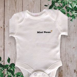 Personalized Baby Bodysuits Pregnancy Announcements "Mini Us" with Heart Color of Your Choice