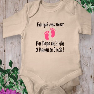 Bodie Body neonato personalizzato Fatto con amore da papà in 2 minuti e mamma in 9 mesi Rose fluo