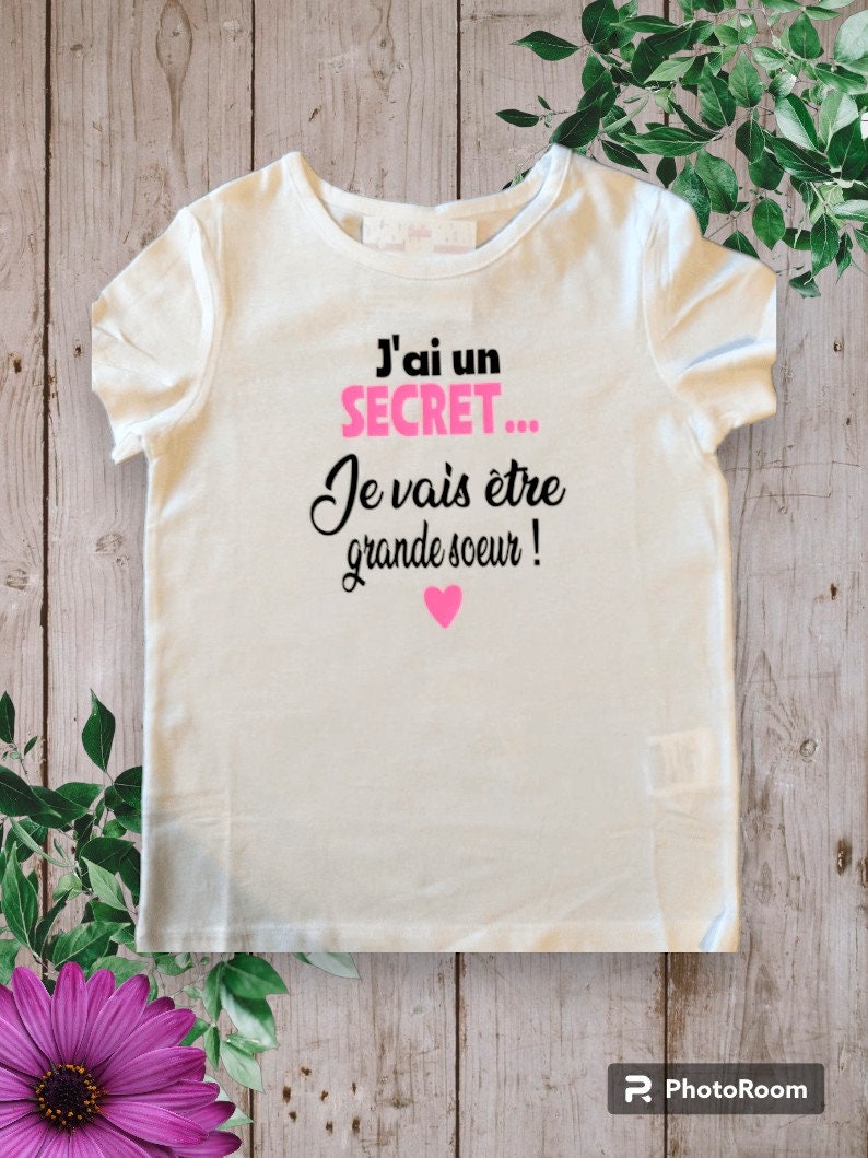 Bodies Bodysuit or unisex baby t-shirt ideal for Announcing a pregnancy I have a SECRET I'm going to be a big sister or big brother, cousin... Rose fluo
