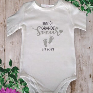 Bodie ou T-shirts unisexe personnalisé Annonces grossesse Bientôt Grande sœur en 2024 ou Bientôt Grand frère en 2024 Gris