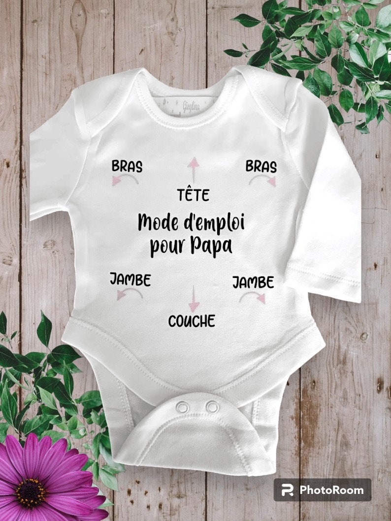 Bodie Body bébé Personnalisé Notice Pour PAPA ou par le mot de votre choix Parrain , marraine etc... rose claire