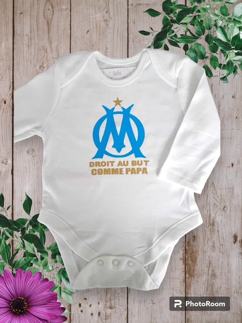 Bodie Body bébé ou t-shirt personnalisé OM Droit au but comme PAPA ou avec le mot de votre choix image 1
