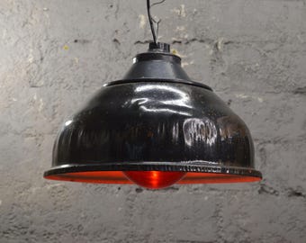 Vintage-Industrieleuchte | Schwarzer industrieller Lichtanhänger | Sowjetische UdSSR-Lampe mit Käfig und Emailleschirm | Industrieller Kronleuchter