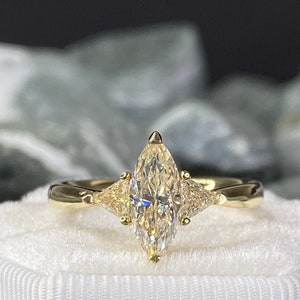 Marquise cut  diamond ring,  engagement ring, 1.00 carat