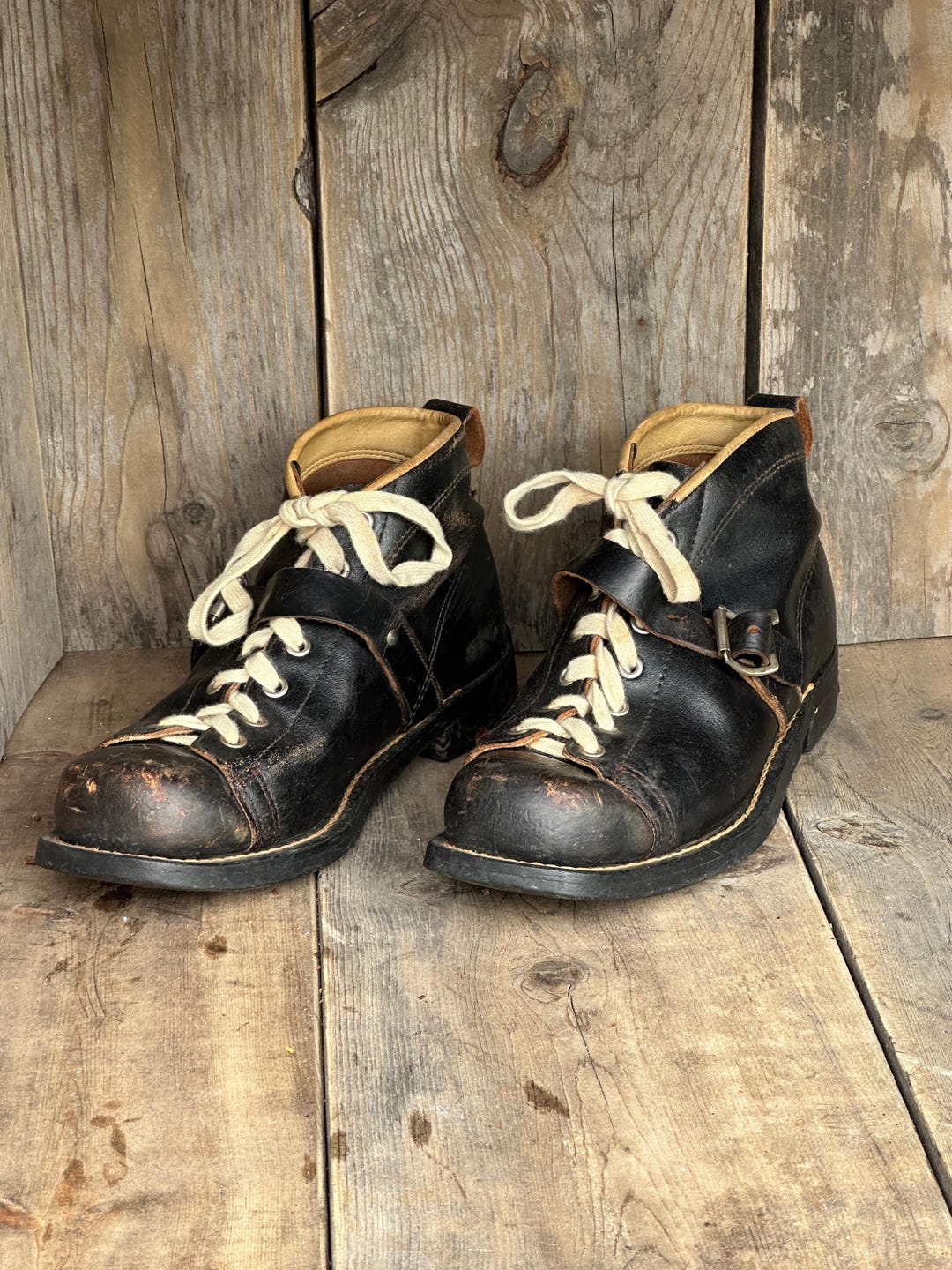 Vintage Ski Boots Leather Men\'s Size 6 W Germany 1950s 1960s w Carrier Vintage Ski Boots Leather Men main image 2