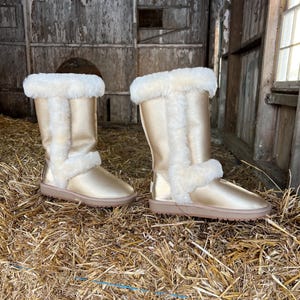 Inoli Women’s Sheepskin Ugg like Winter Cold Weather Gold Metallic Boots image 6